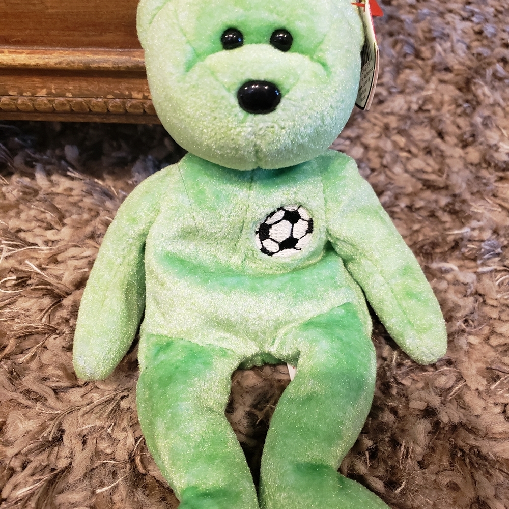1998, Kicks, TY beanie baby bear